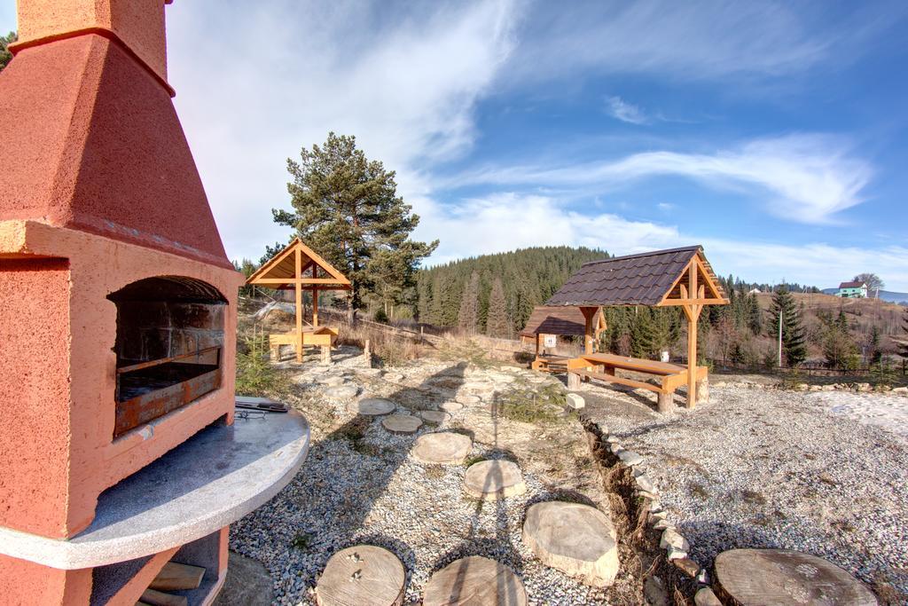 Skilandhouse Yablunytsya Exterior photo
